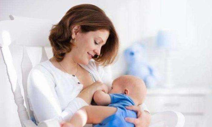 母乳分析仪当宝宝衔乳姿势正确积极吸吮

